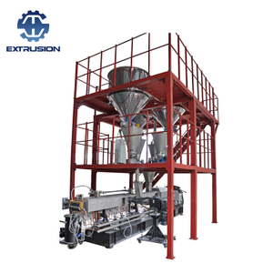 Extrusora de doble husillo de PP + fibra de vidrio con plataforma de alimentación